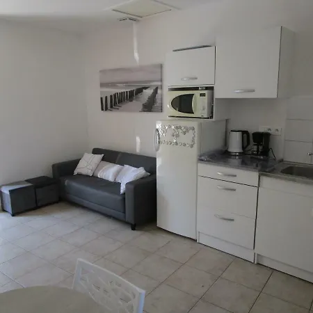 Maisonnette Avec Jardin Proche Du Mont Saint Michel